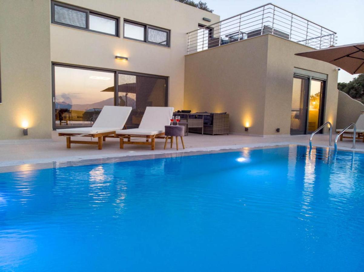 Villa Olea With Eco Pool Sívas